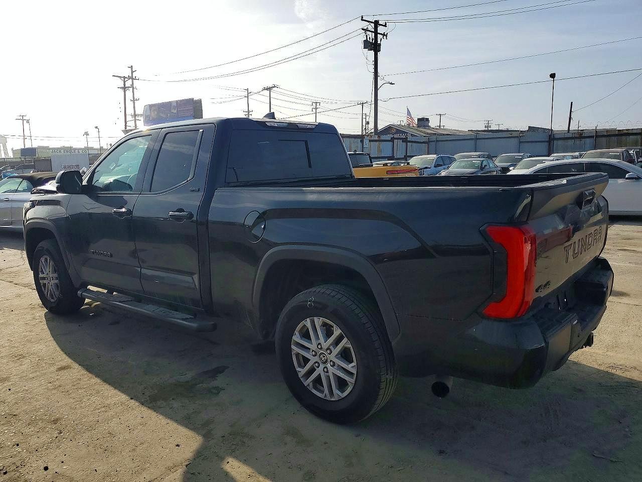 2024 Toyota Tundra Sr5 - Фото 2