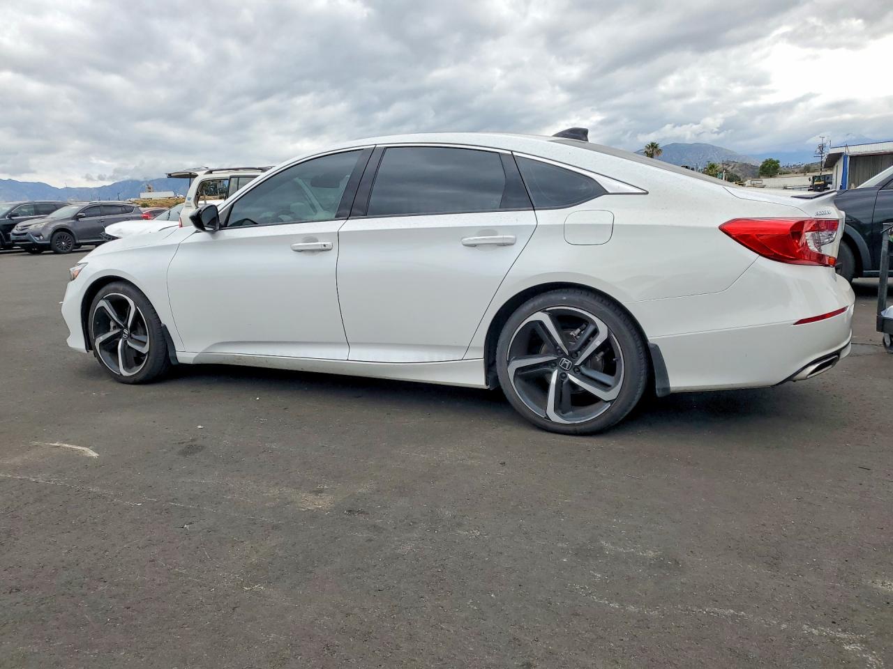 2022 Honda Accord Sport Se - Фото 2