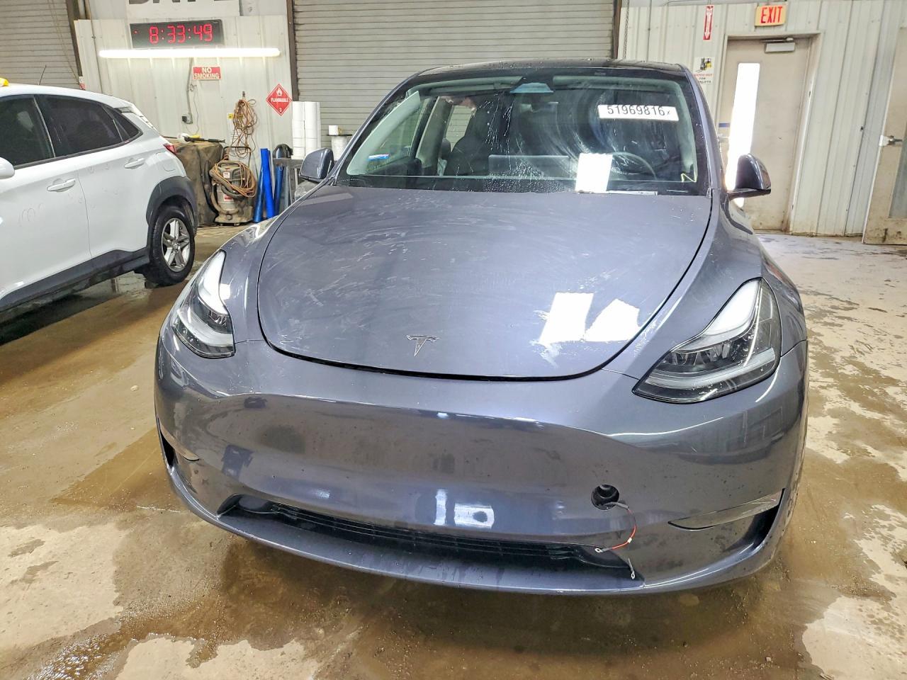 2023 Tesla Model Y - Image 5