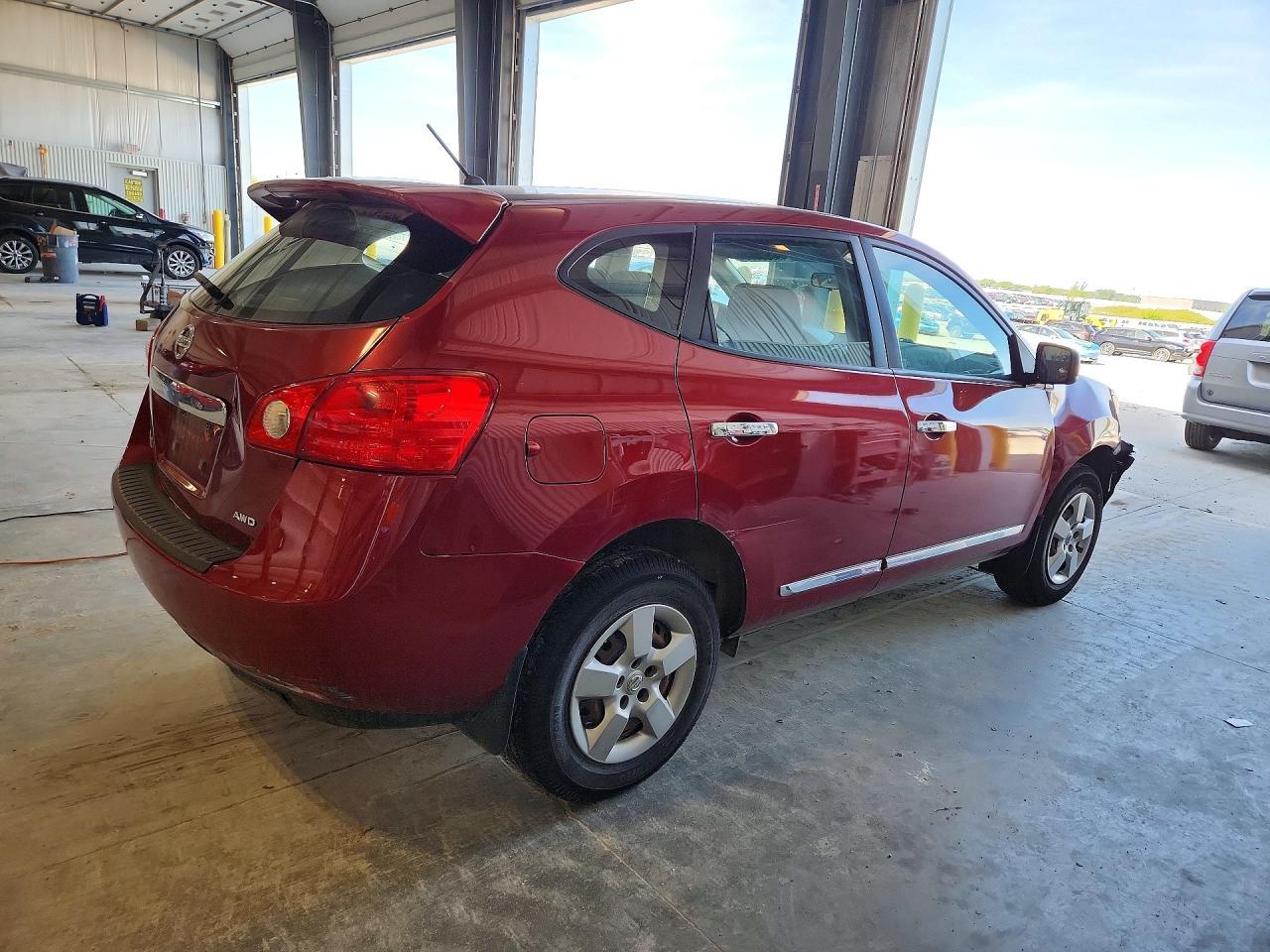 2013 Nissan Rogue S - Image 3