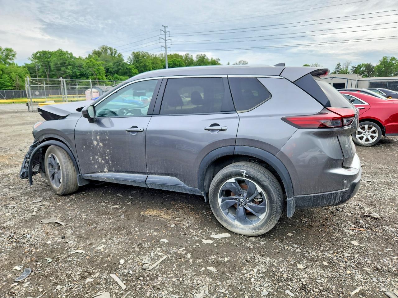2024 Nissan Rogue Sv - Image 2