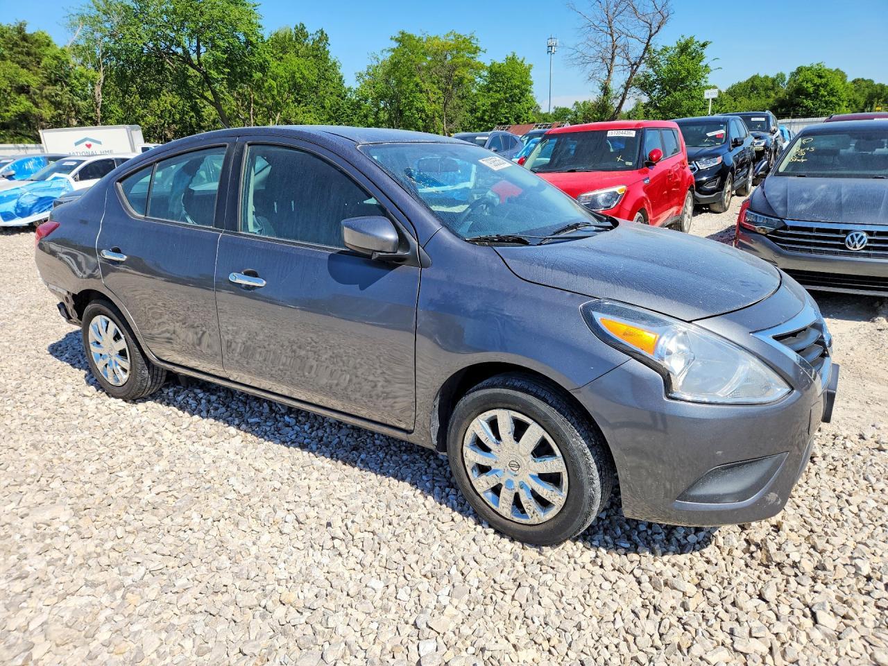 2018 Nissan Versa Sv - Фото 4