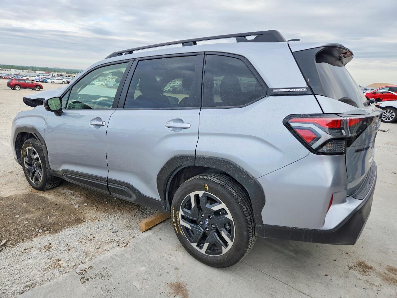 2025 Subaru Forester Limited - Фото 2