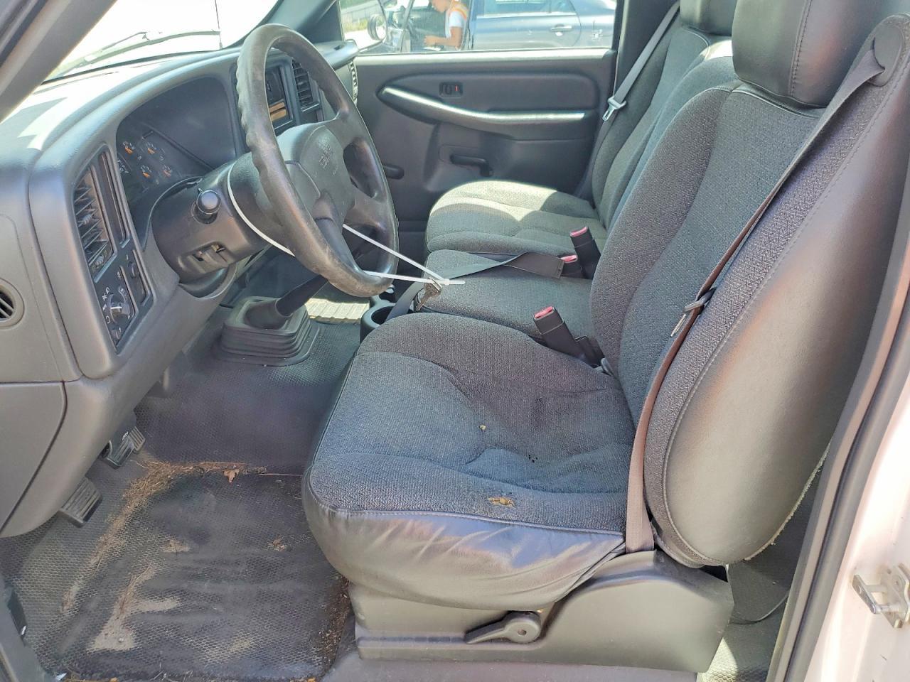 2004 GMC New Sierra C1500 - Фото 7