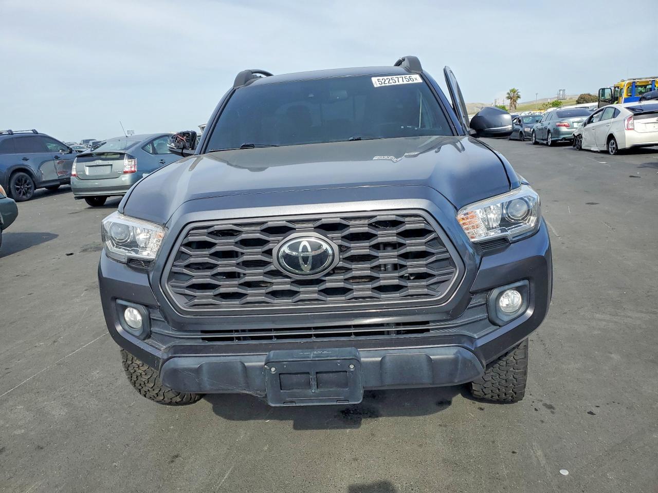 2021 Toyota Tacoma Trd Off-Road - Image 5