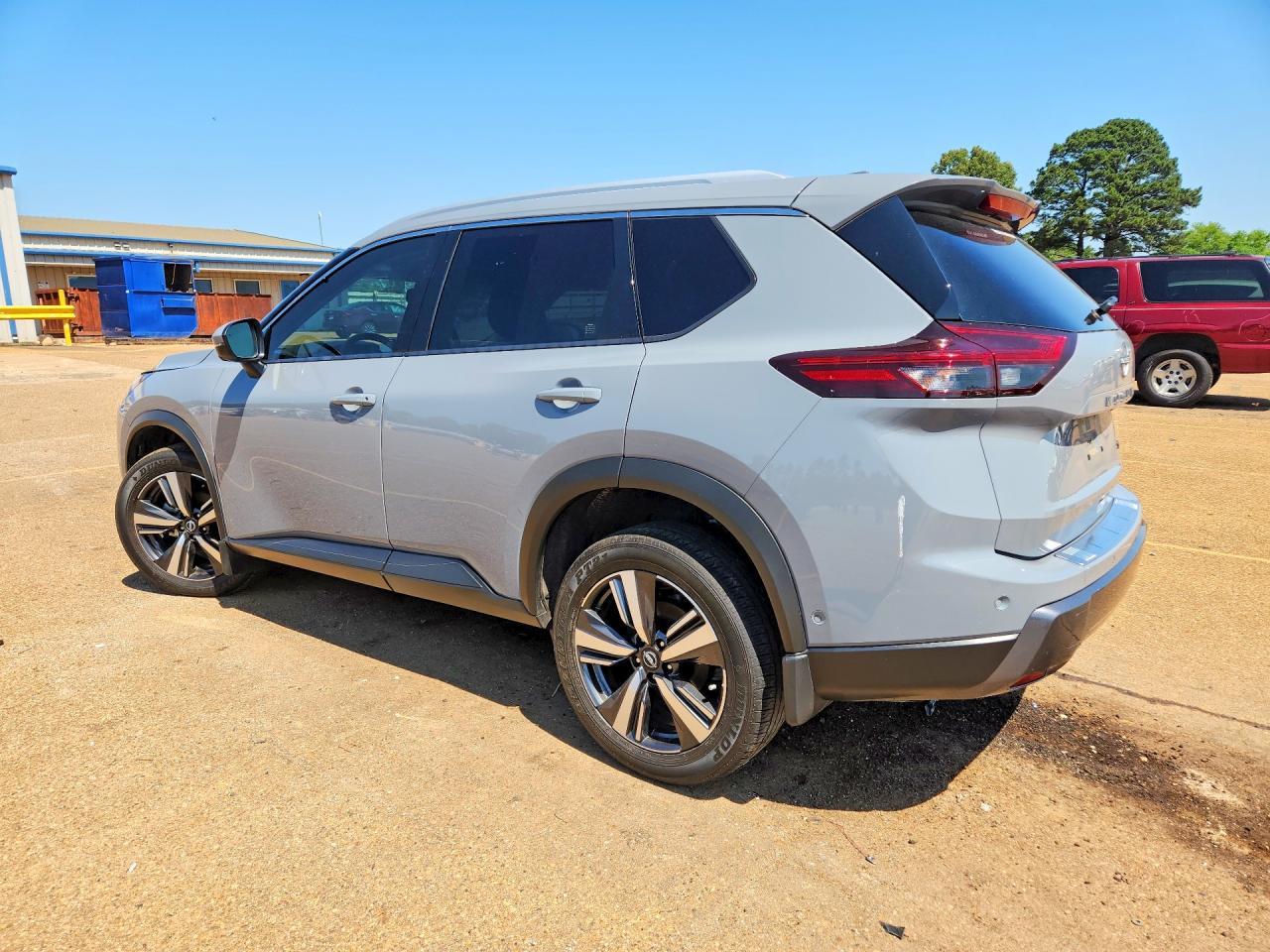 2025 Nissan Rogue Sl - Фото 2