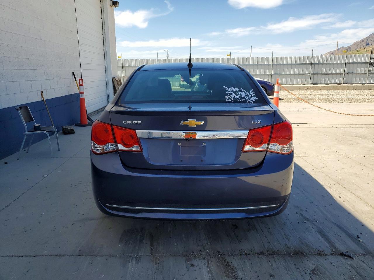 2013 Chev Cruze - Image 6