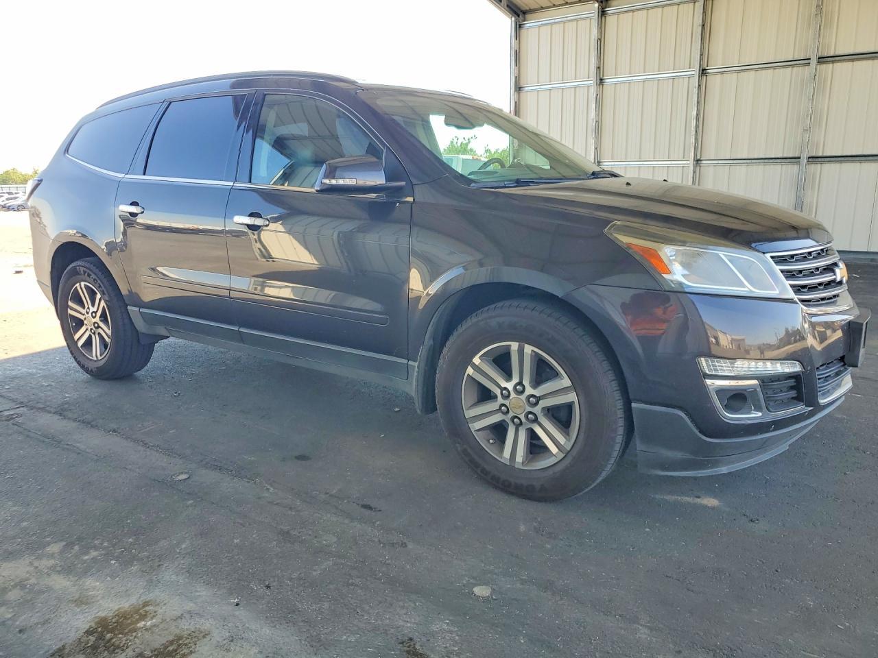 2017 Chevrolet Traverse Lt - Image 4