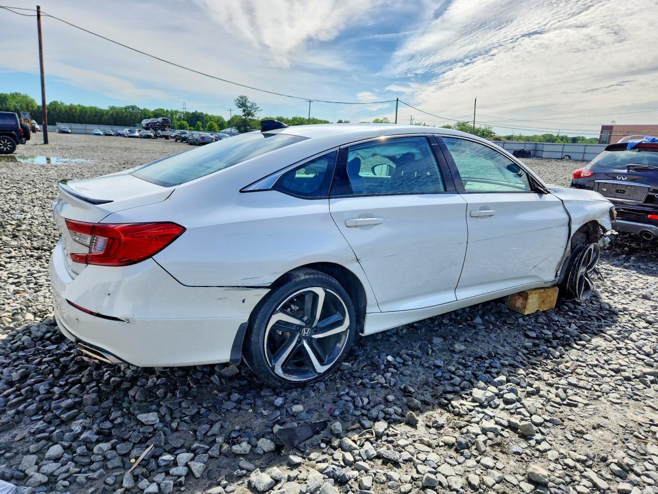 2022 Honda Accord Sport - Image 3