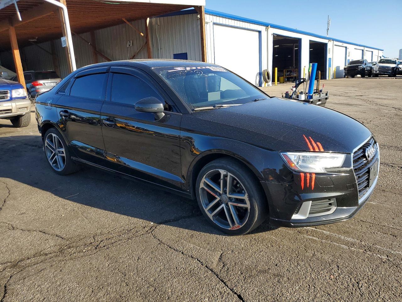 2018 Audi A3 Premium - Фото 4