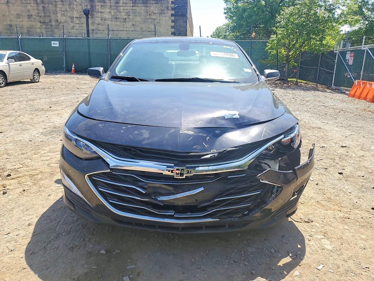 2022 Chevrolet Malibu Ls - Фото 5