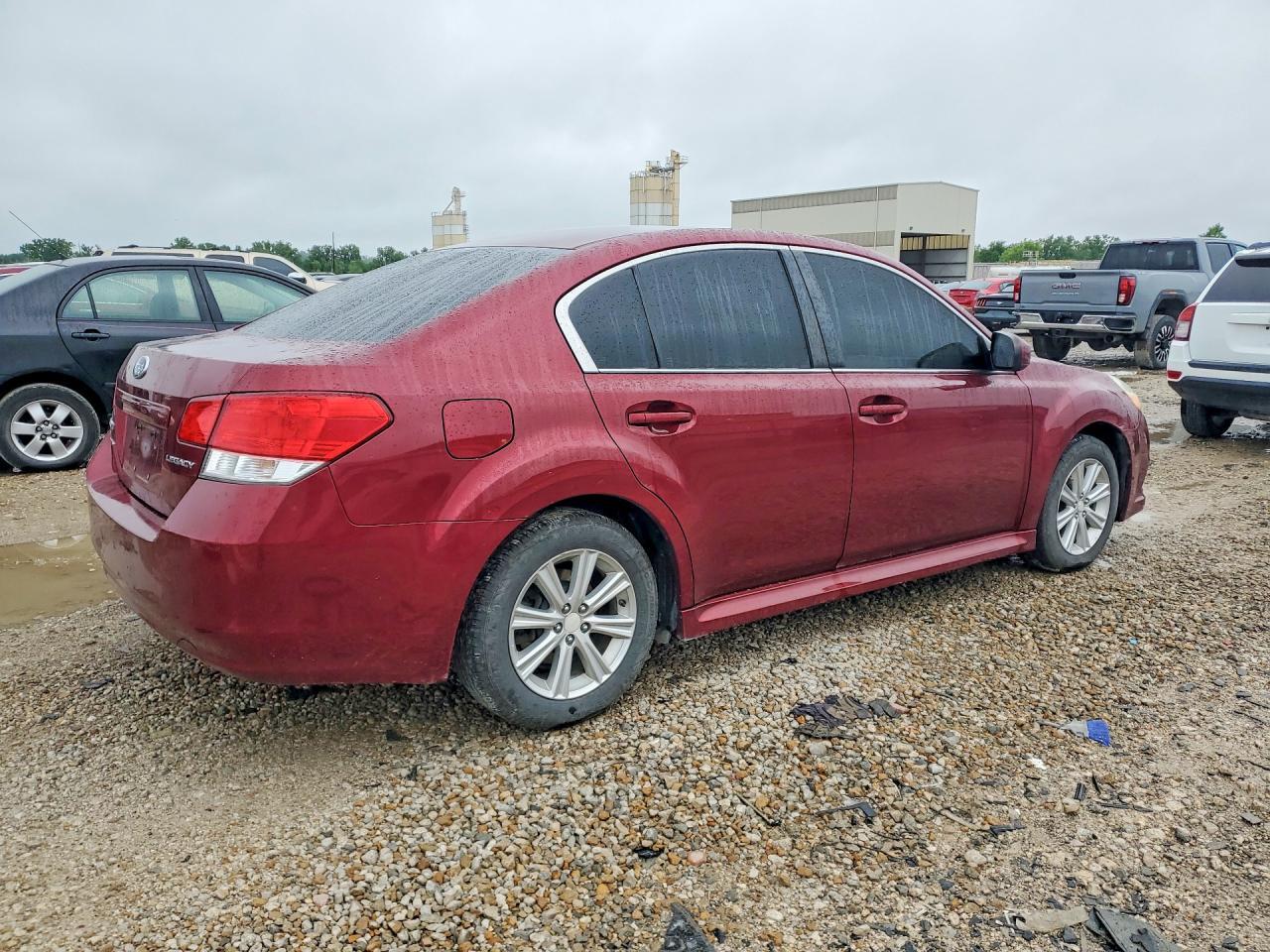 2010 Subaru Legacy 2.5I Premium - Image 3