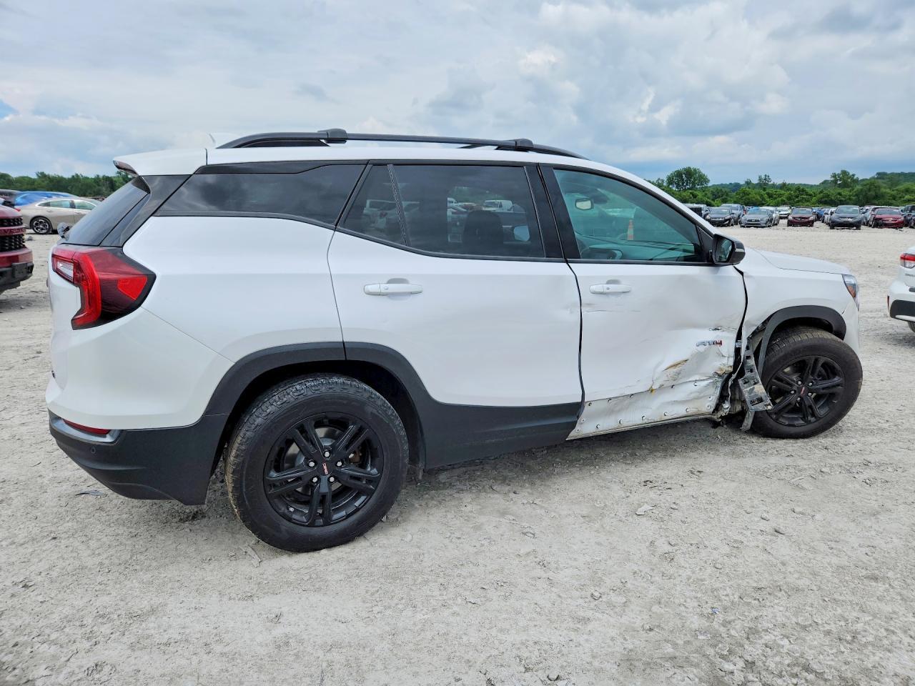2022 GMC Terrain At4 - Фото 3