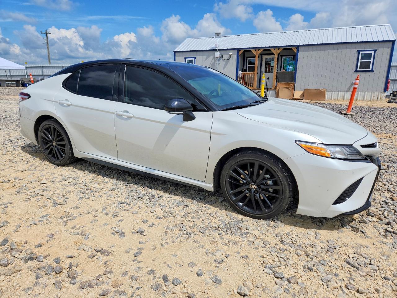 2020 Toyota Camry Xse V6 - Фото 4