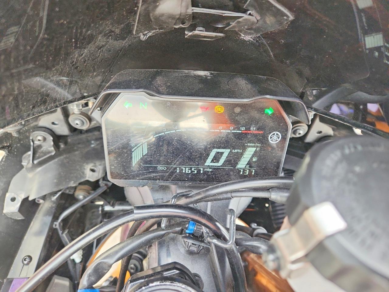 2025 Yamaha Yzfr7 - Image 7