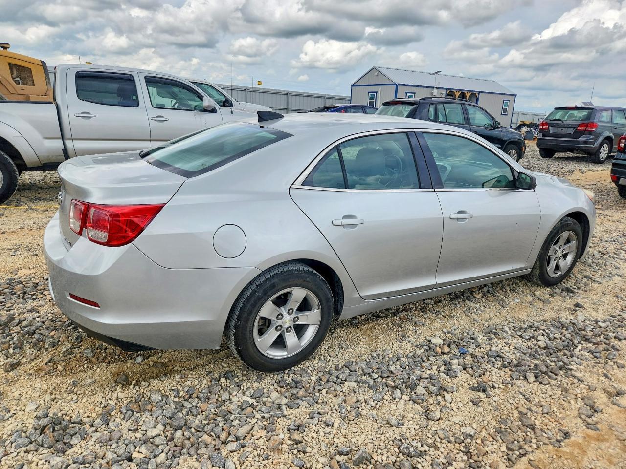 2016 Chevrolet Malibu - Фото 3