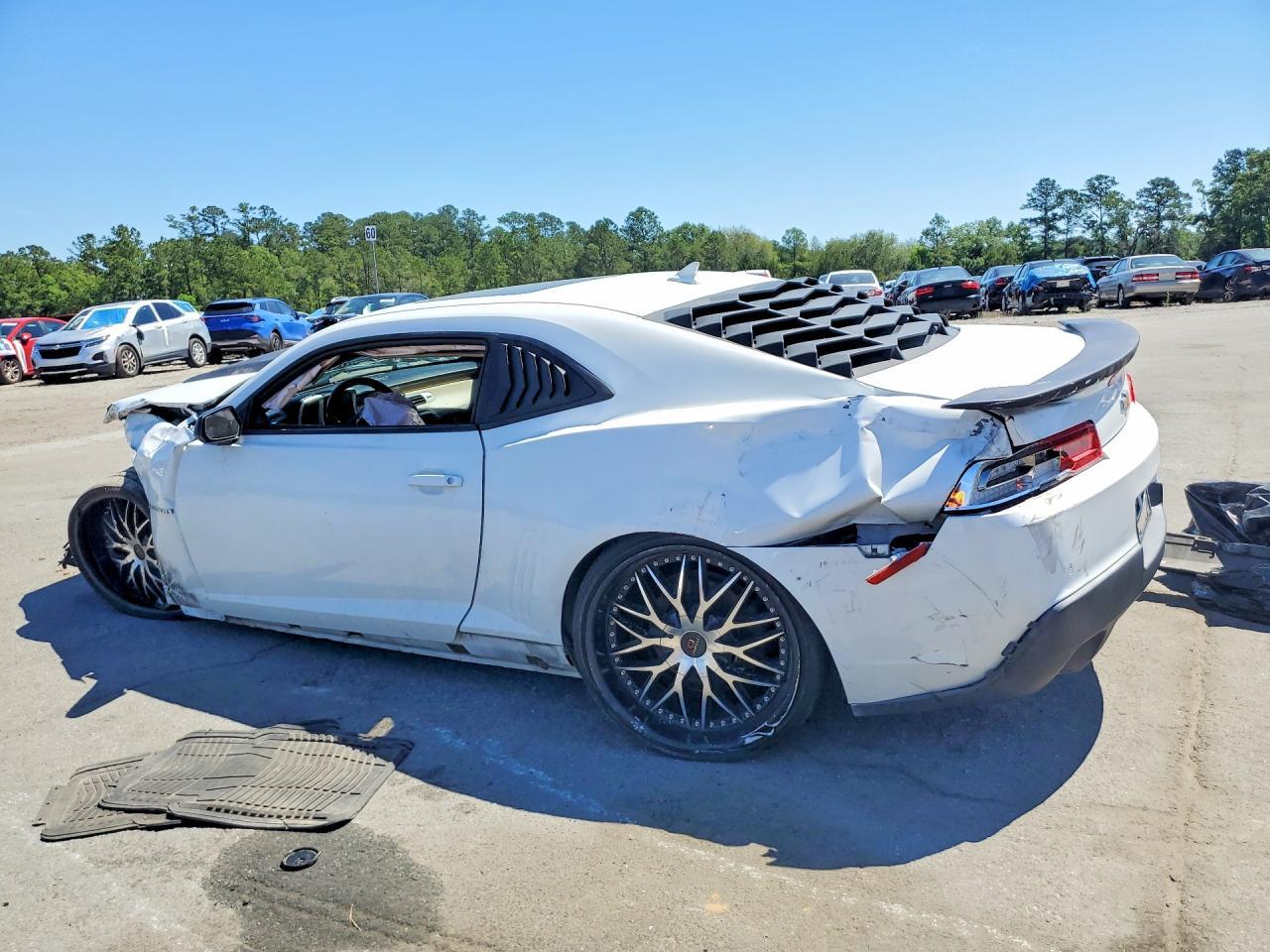 2015 Chevrolet Camaro Lt - Image 2