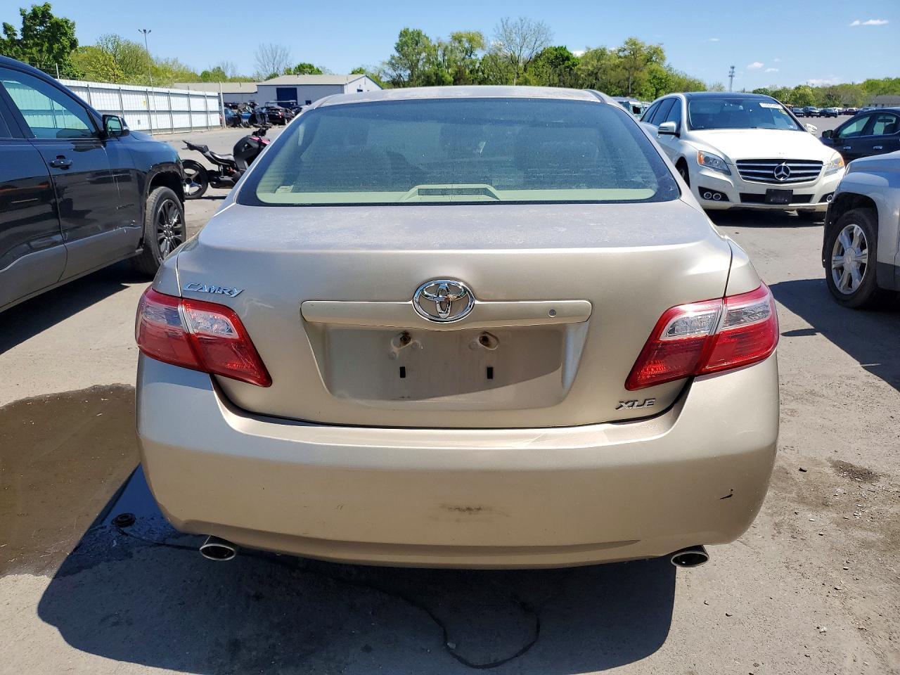 2007 Toyota Camry Xle V6 - Image 6