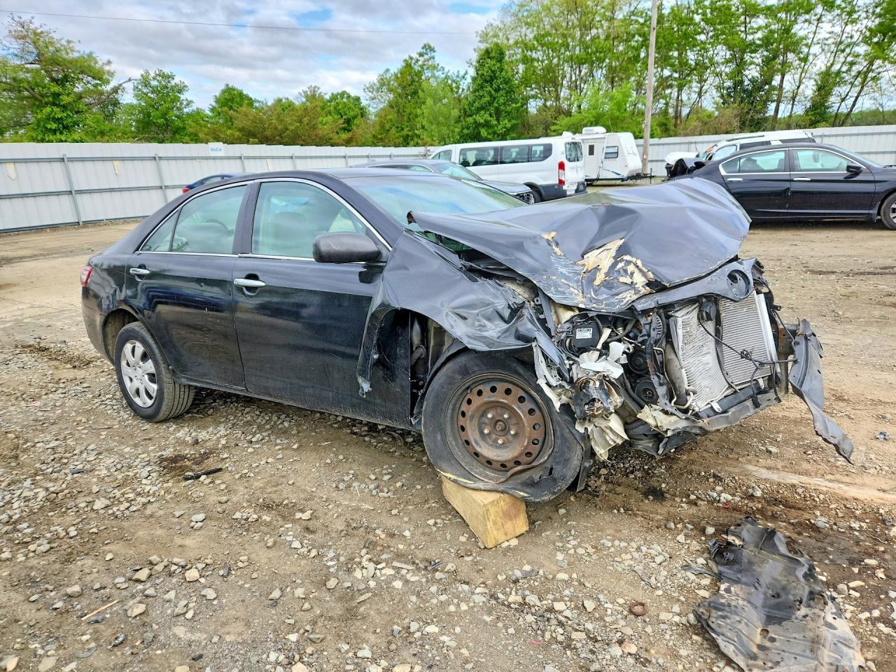 2011 Toyota Camry Le - Фото 4