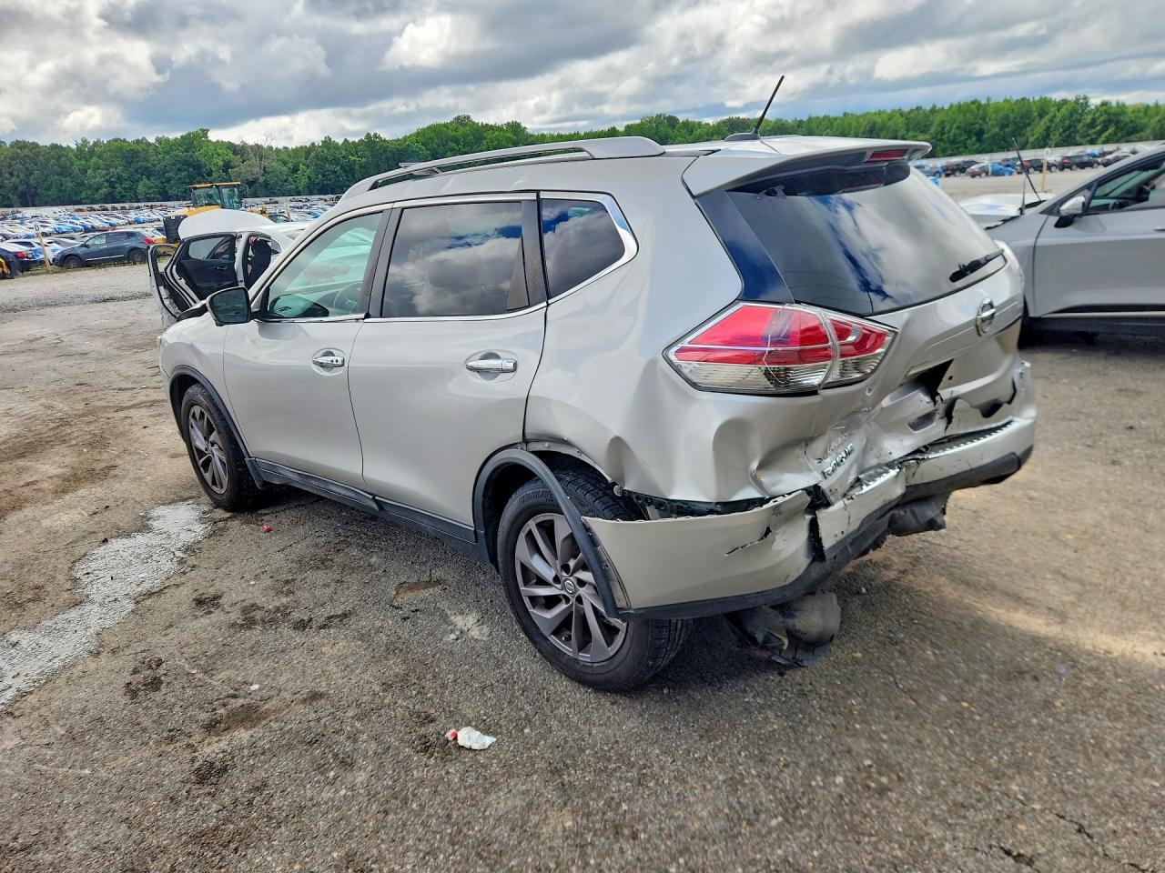 2016 Nissan Rogue Sl - Image 2