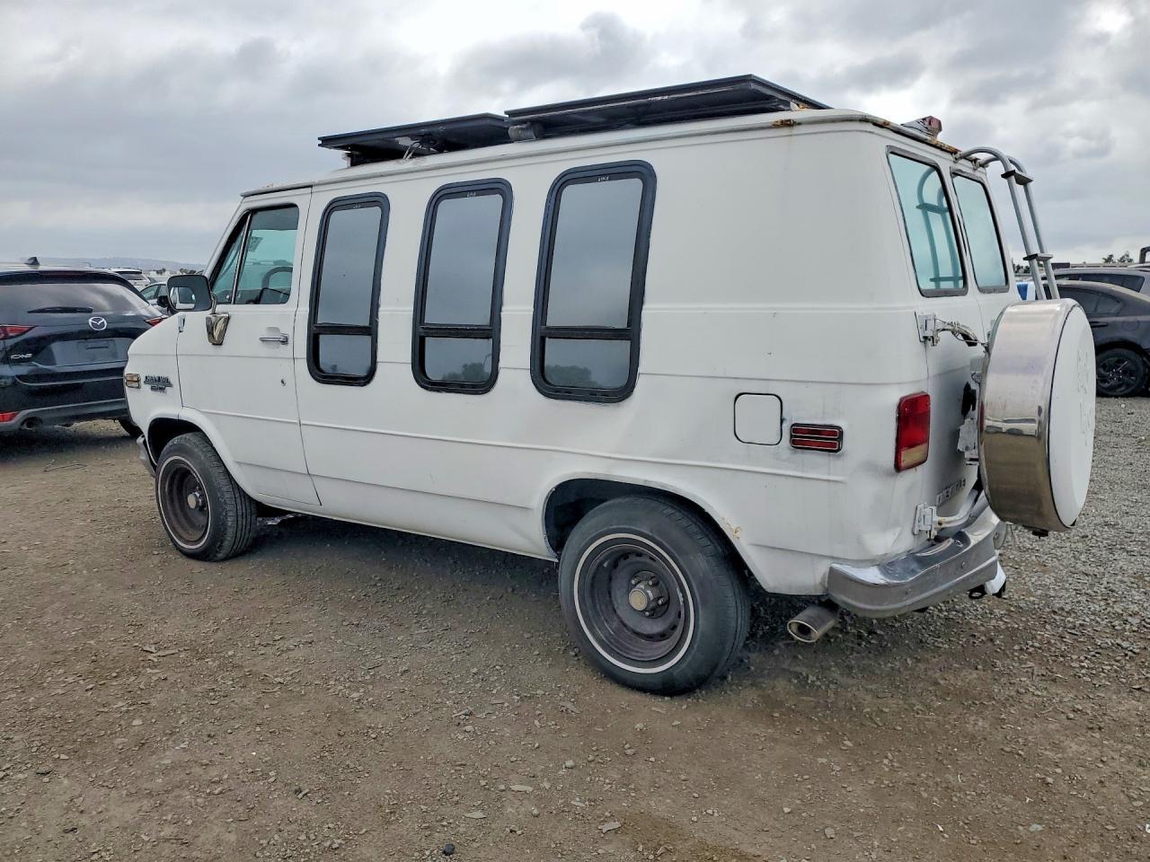 1992 Chevrolet G20 - Фото 2
