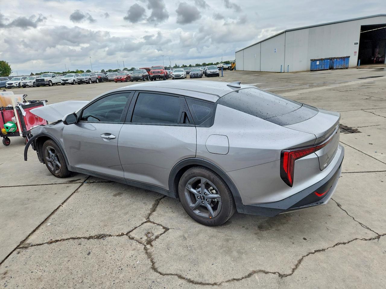 2025 Kia K4 Lxs - Image 2
