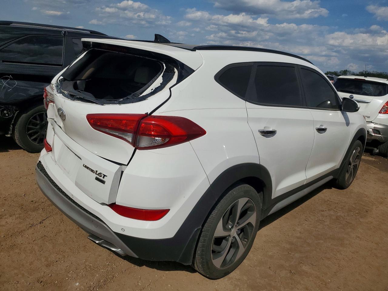 2018 Hyundai Tucson Limited - Image 3