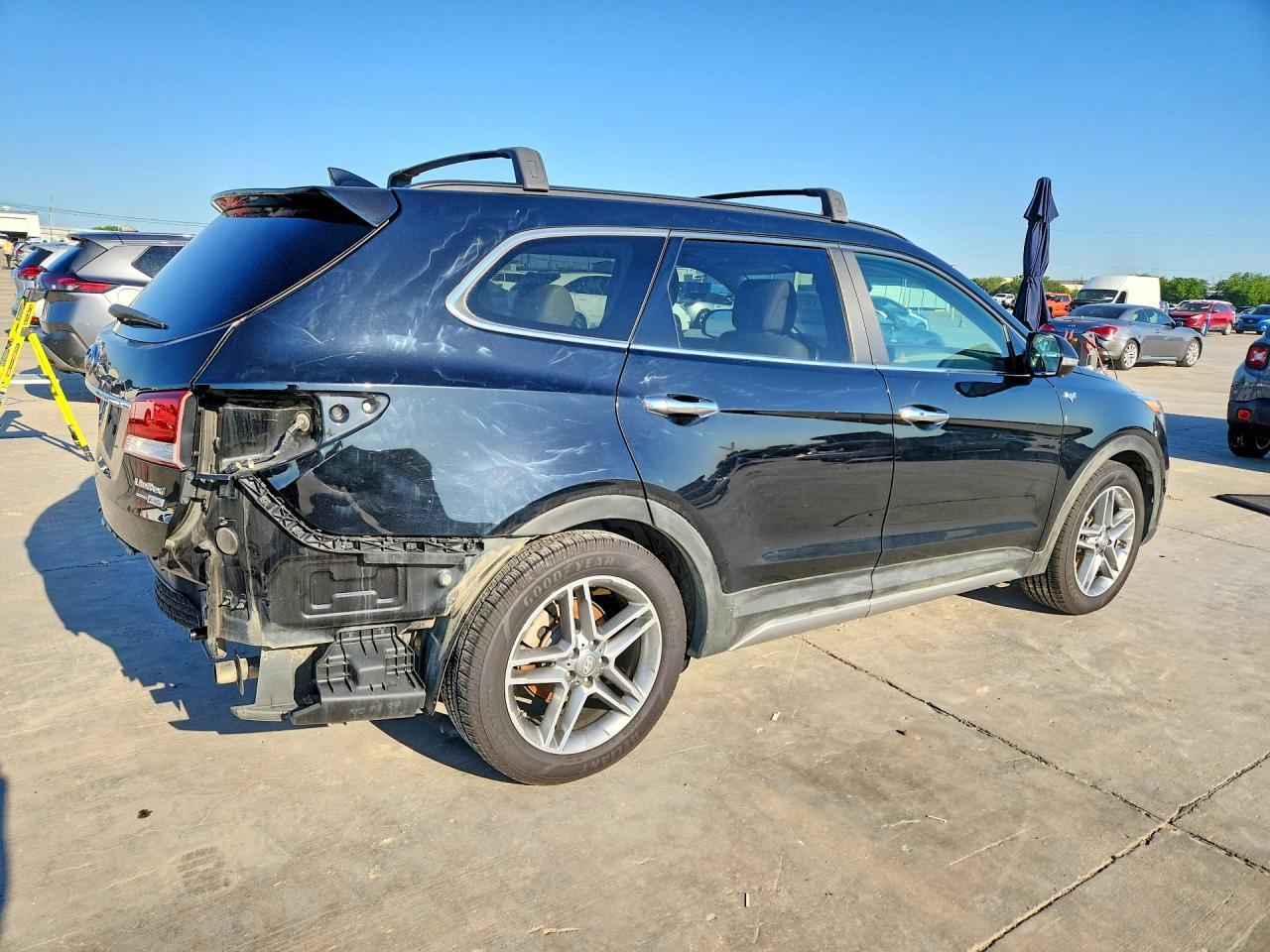 2019 Hyundai Santa Fe Xl Limited Ultimate - Image 3