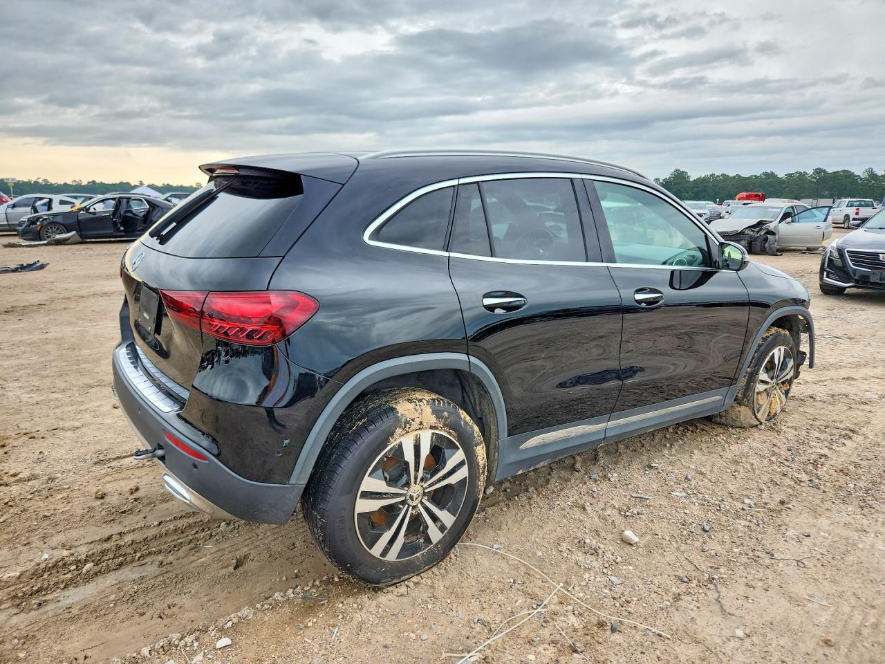 2024 Mercedes-Benz Gla 250 - Image 3