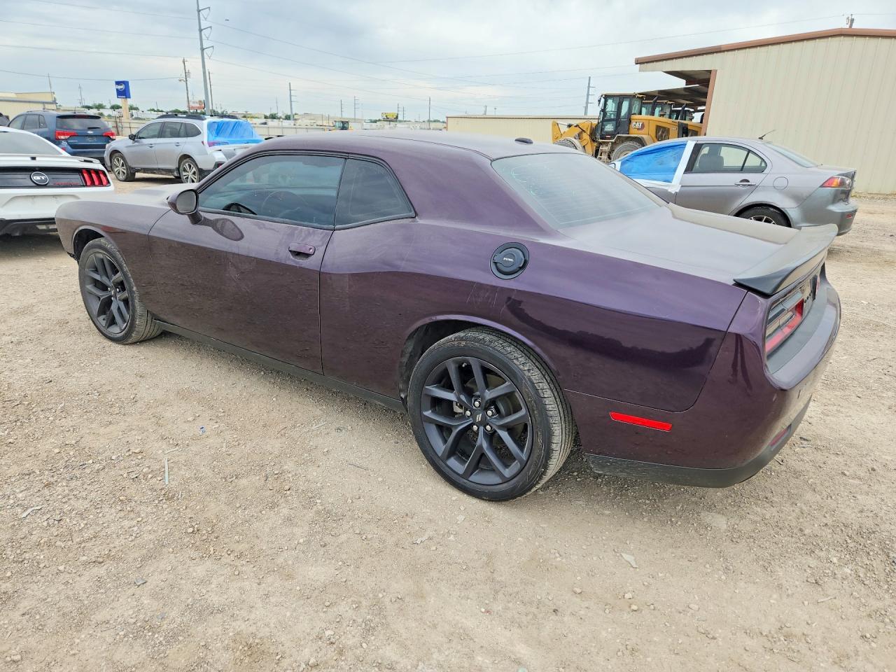 2022 Dodge Challenger Sxt - Image 2