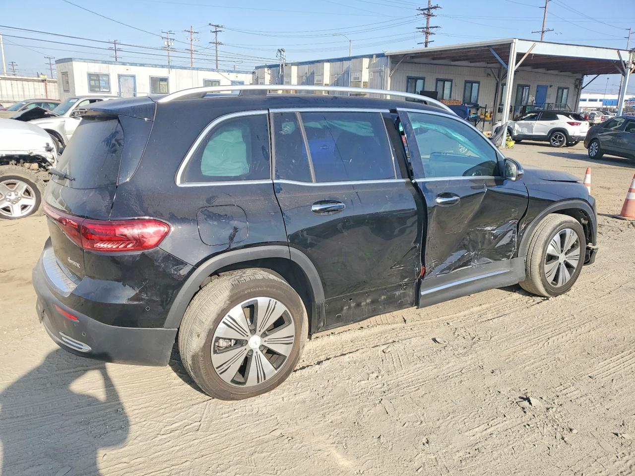 2024 Mercedes-Benz Eqb 300 4Matic - Image 3