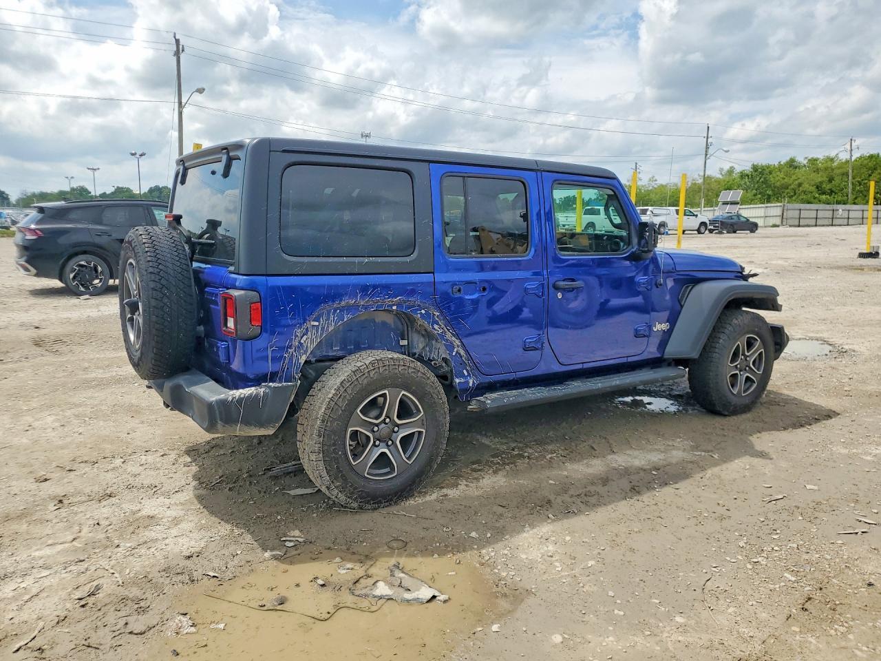 2020 Jeep Wrangler Unlimited Sport - Фото 3