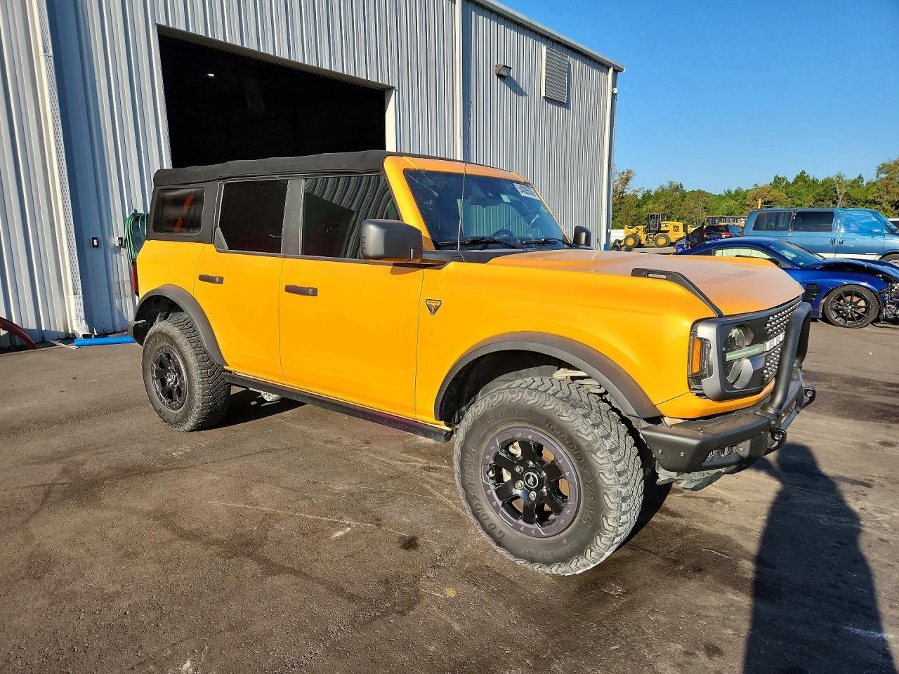 2022 Ford Bronco Base - Image 4