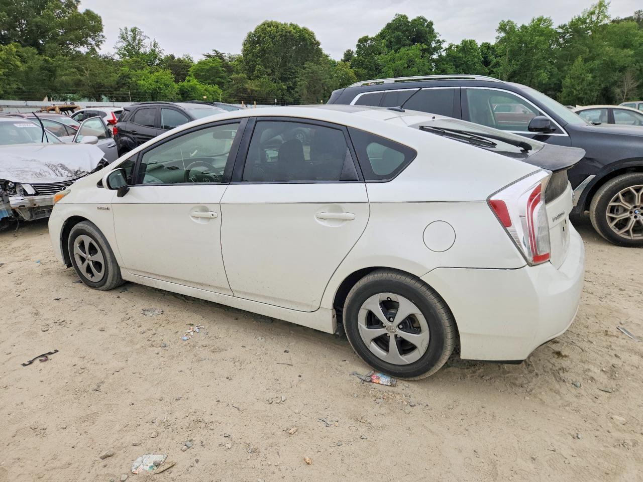 2013 Toyota Prius Three - Фото 2