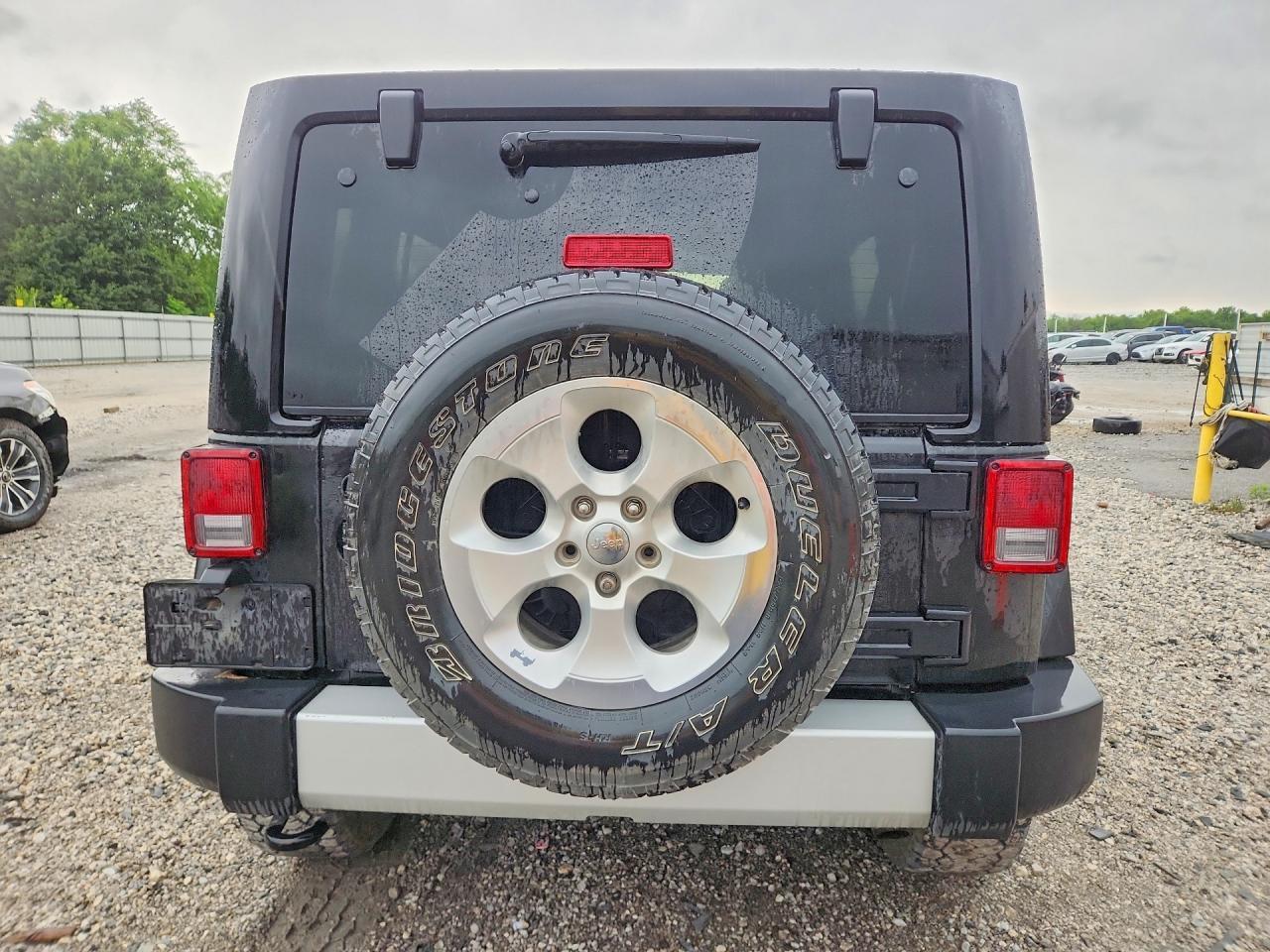 2014 Jeep Wrangler Unlimited Sahara - Фото 6