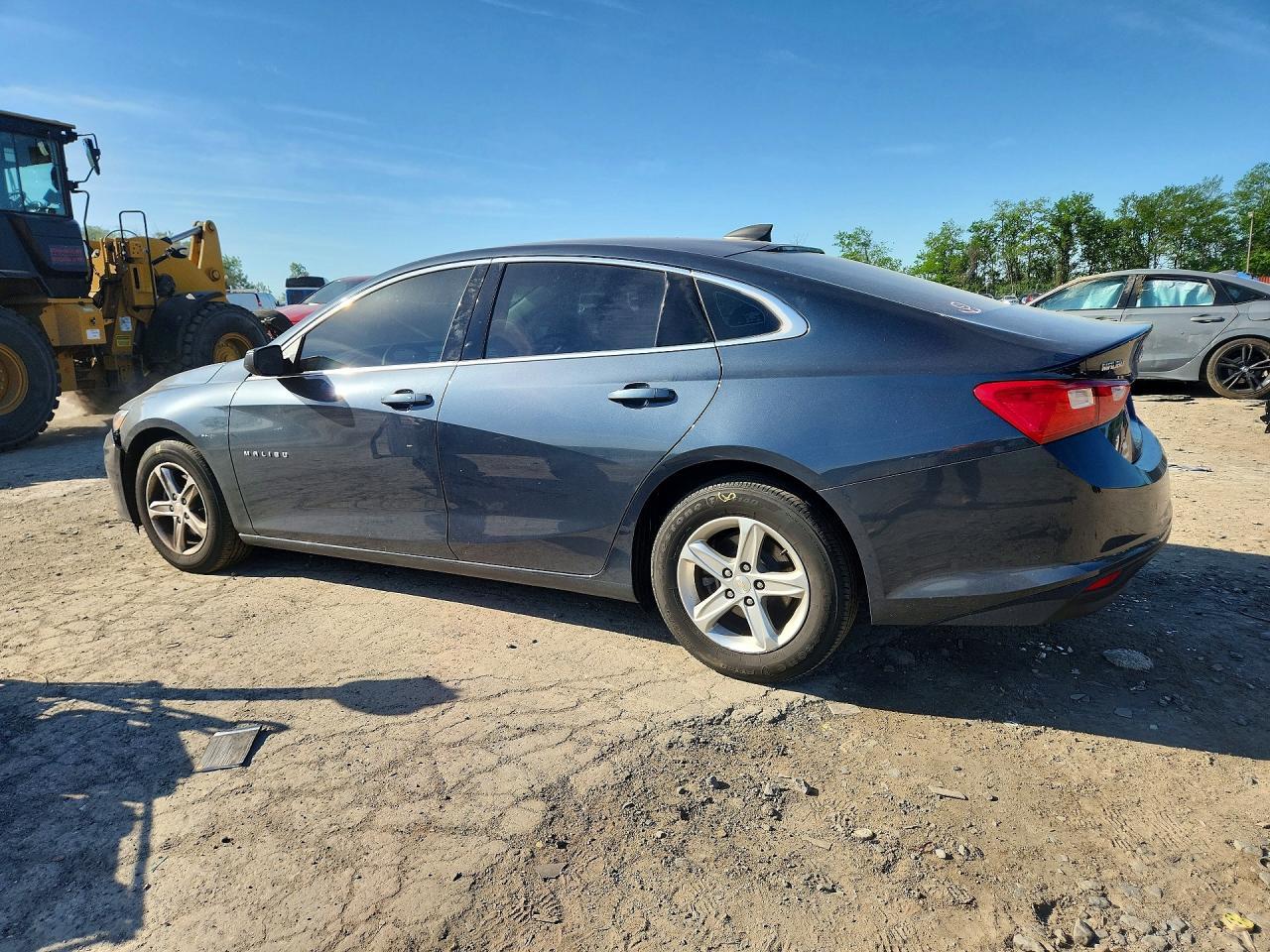 2019 Chevrolet Malibu Ls - Фото 2