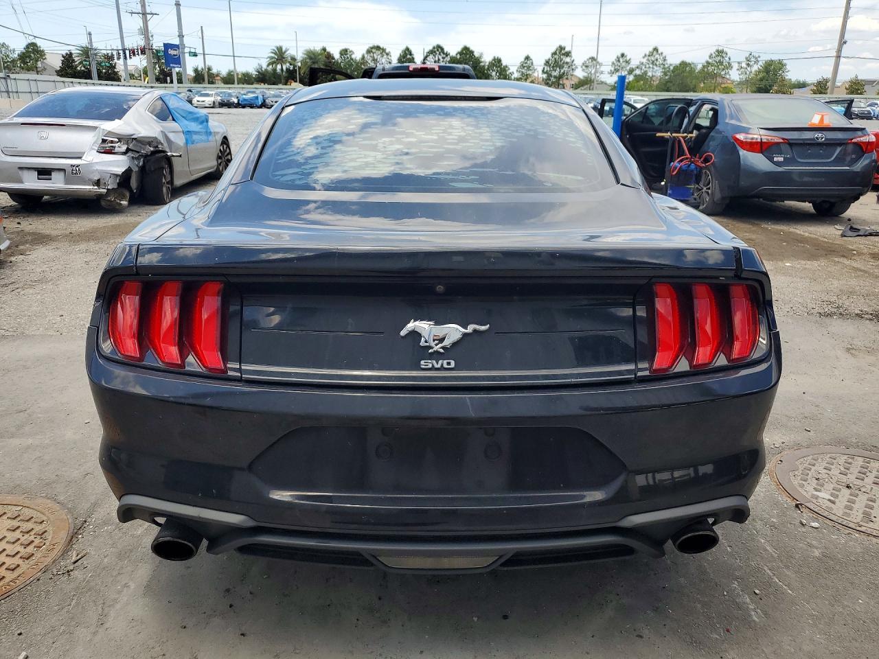 2018 Ford Mustang - Image 6