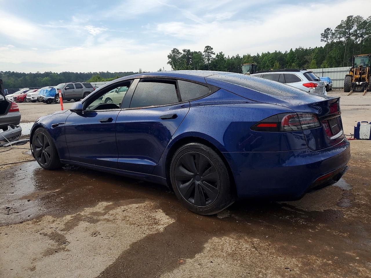 2022 Tesla Model S - Фото 2