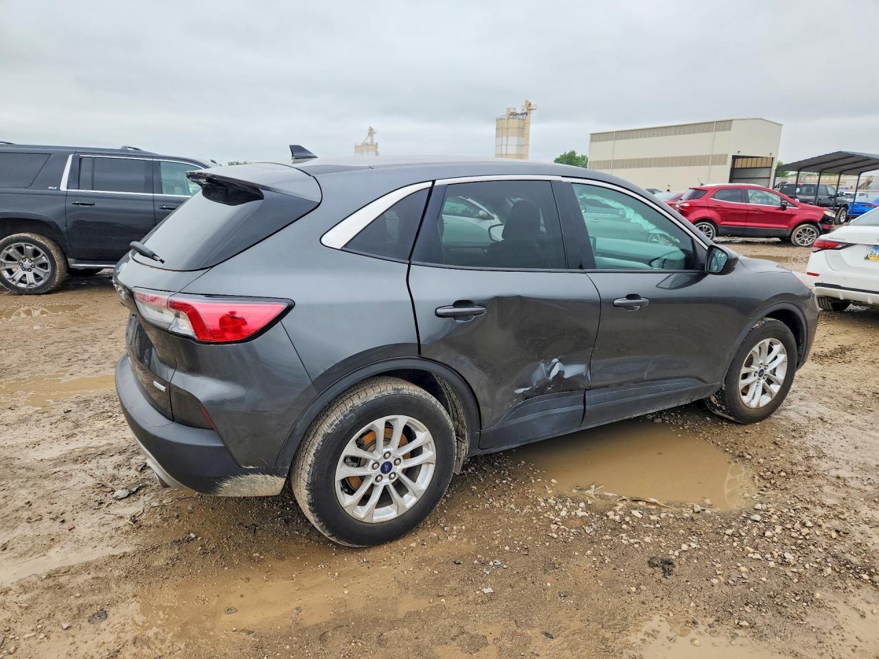 2020 Ford Escape Se - Фото 3