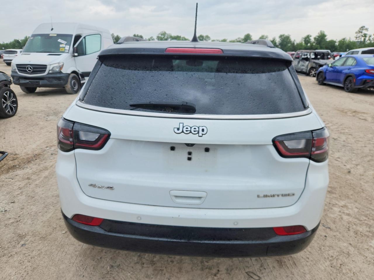2022 Jeep Compass - Image 6