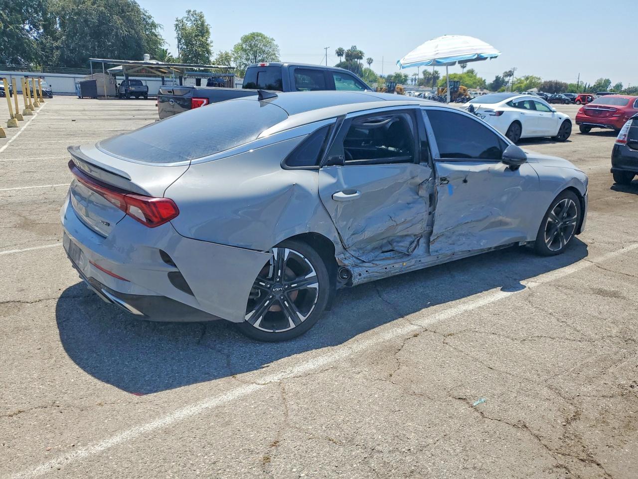 2022 Kia K5 Gt Line - Image 3