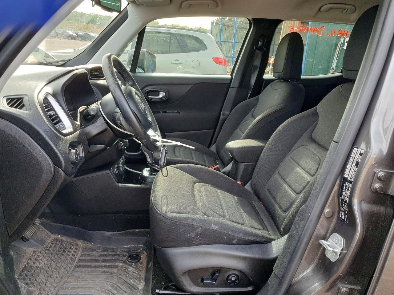2018 Jeep Renegade Latitude - Image 7