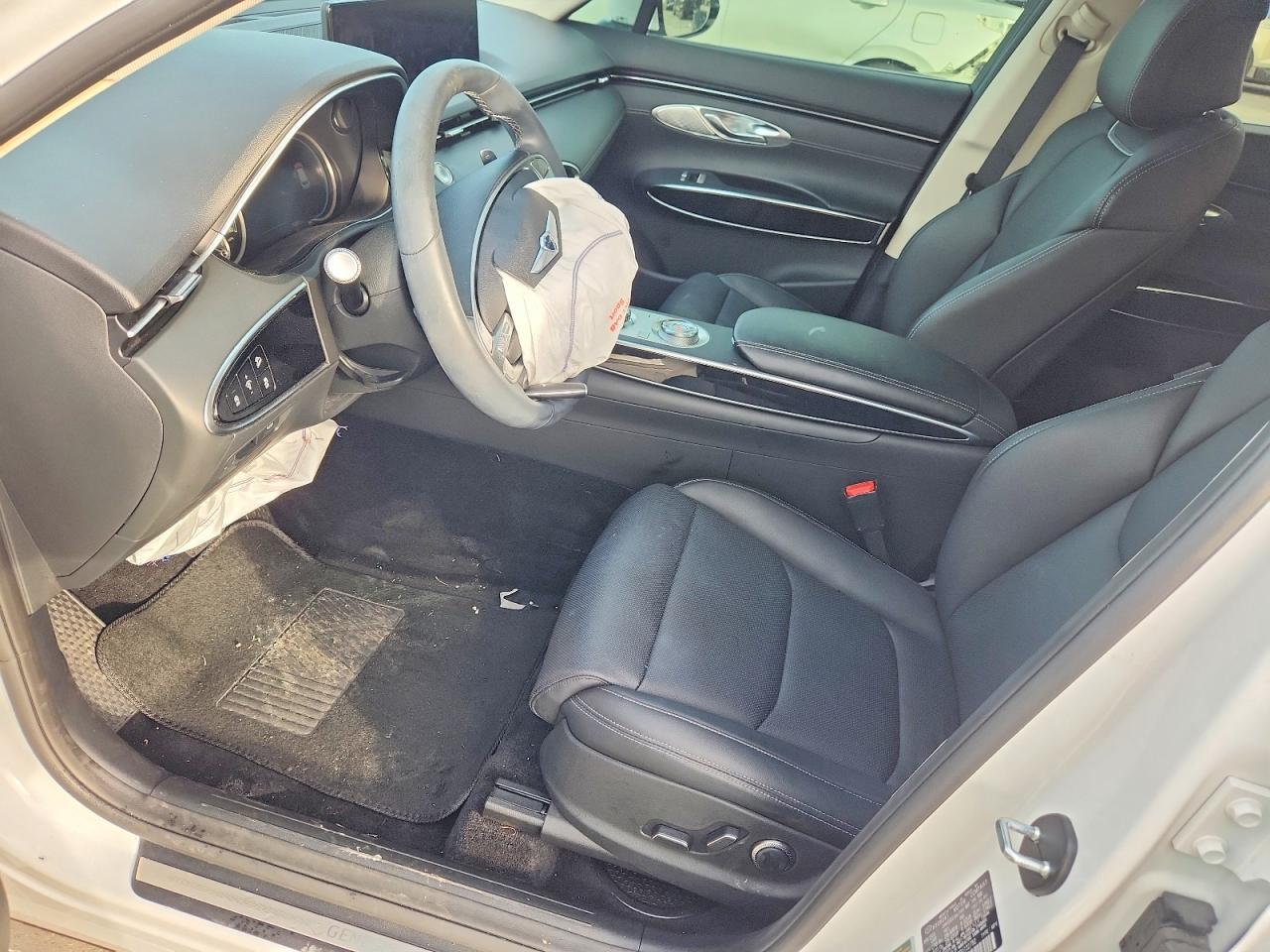 2023 Genesis Gv70 2.5T Standard - Image 7