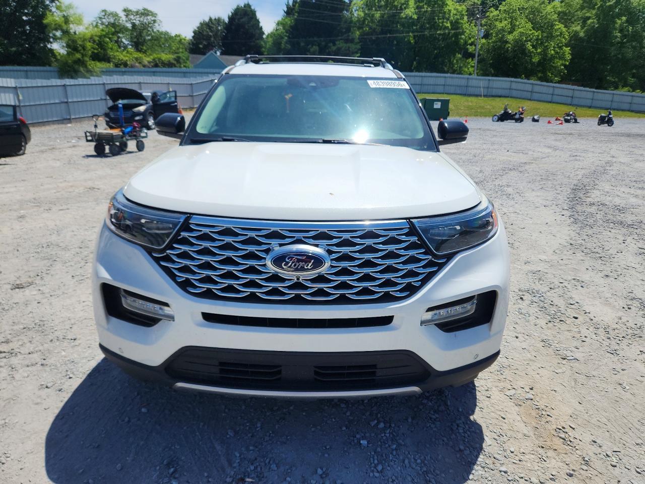 2020 Ford Explorer Platinum - Image 5