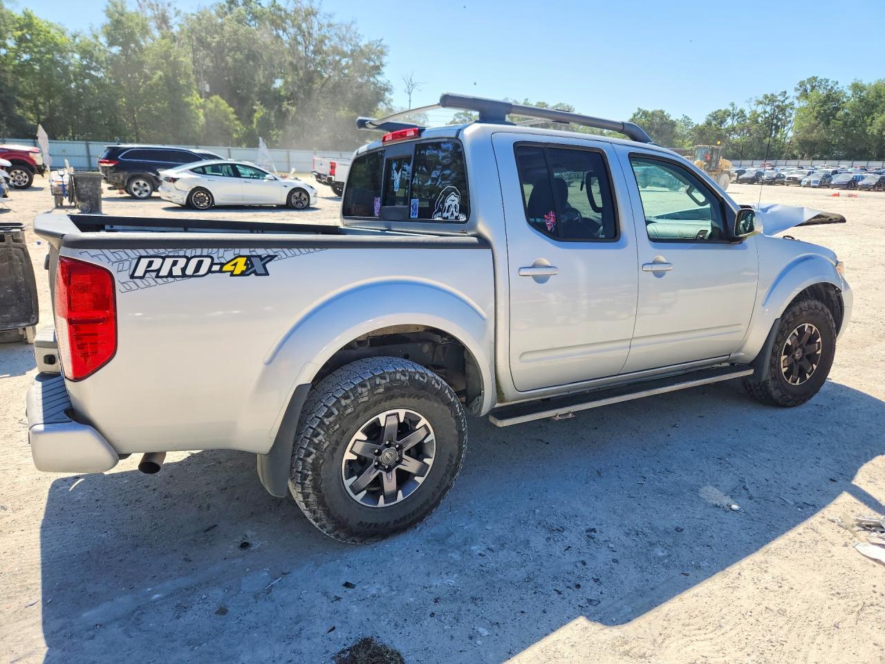 2016 Nissan Frontier Pro-4X - Фото 3