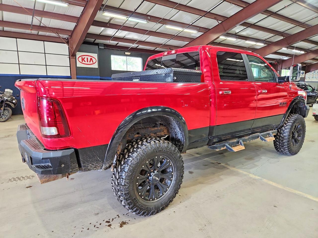 2016 Ram 2500 Laramie - Image 3