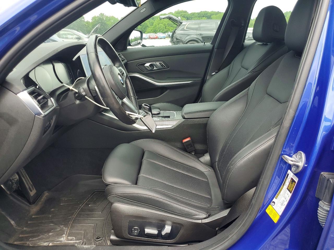 2022 BMW 330I - Фото 7