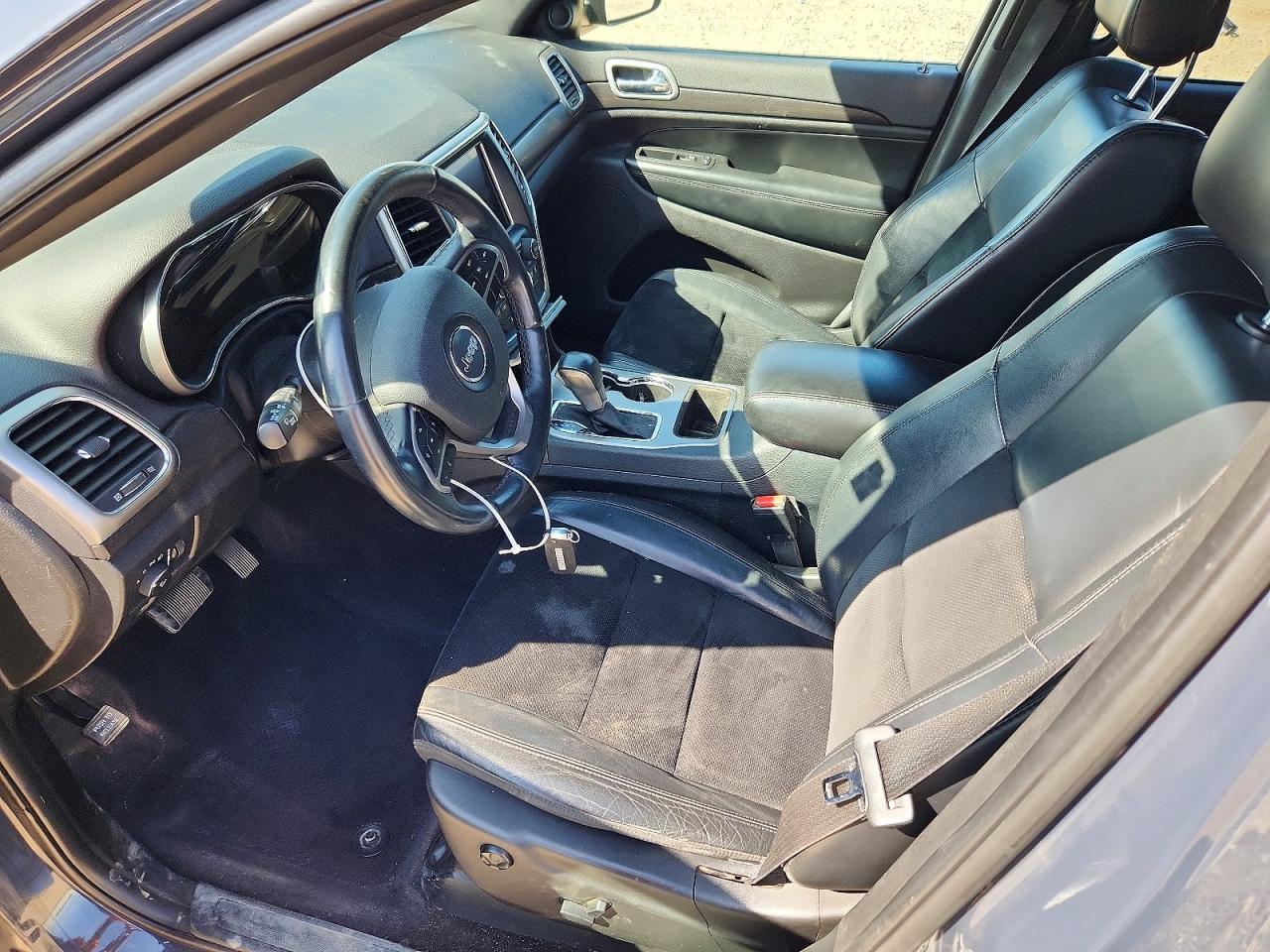 2018 Jeep Grand Cherokee Laredo - Image 7