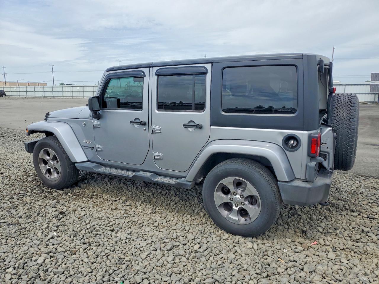 2018 Jeep Wrangler Unlimited Sahara - Фото 2