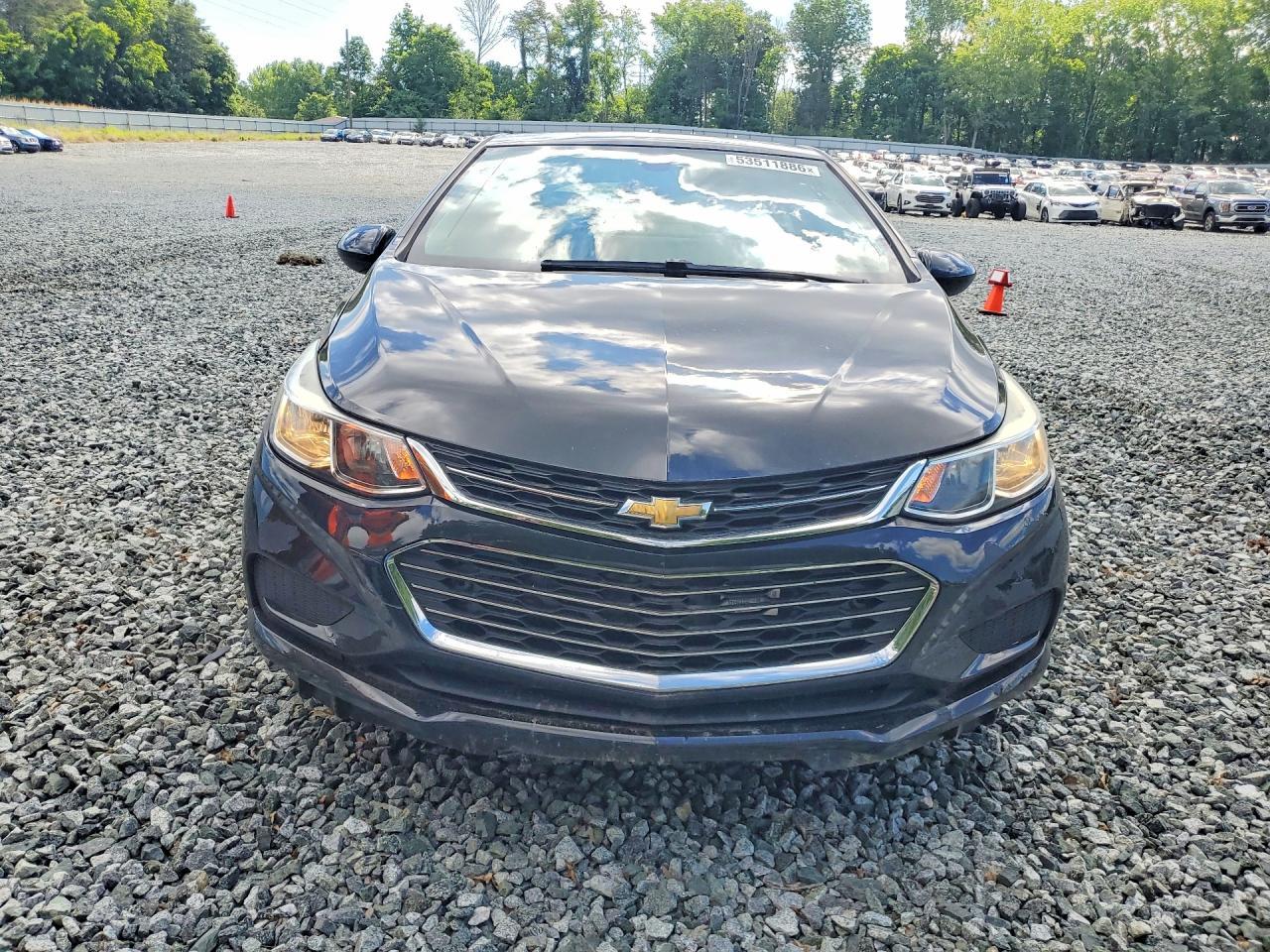 2017 Chevrolet Cruze Ls - Image 5